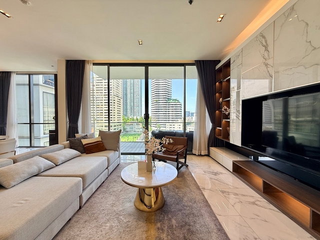 picture Domus | Gorgeous 3 Bedroom Luxury Condo in Asoke Area - BR17493CD - 2/44