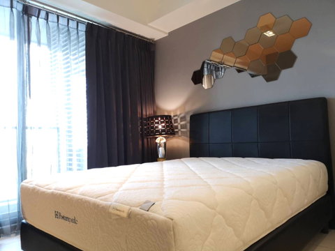 🏷 P-127481 | The Lofts Ekkamai : เดอะ ล็อฟท์ เอกมัย ดีไซน์ลอฟท์สุดโดดเด่น ใกล้ BTS เอกมัย 19,000 บ. | Line ID: @easycondoplus | 099-229-6397