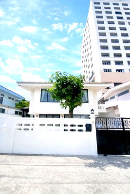 Houses for rent Bangkok : HK0677, Detached House for Rent 4Br, Ratchada-Sutthisan.