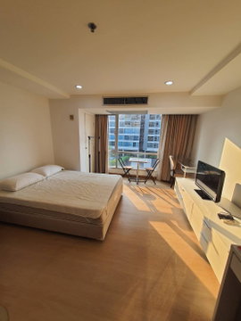 The Trendy Condominium 35 sq m fully furnished 16,500 THB.