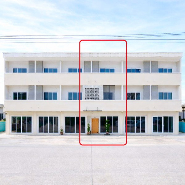รูป เหมาะสำหรับอยู่อาศัยและออฟฟิต ตลาดวงศกร400ม.ให้เช่าทาวน์โฮม3ชั้น2นอน3น้ำ สายไหม-เพิ่มสิน 25ตร.ว.144ตร.ม. เฟอร์ฯครบแอร์3ตู้เย็น1ทีวี1 - รูปที่ 1/8
