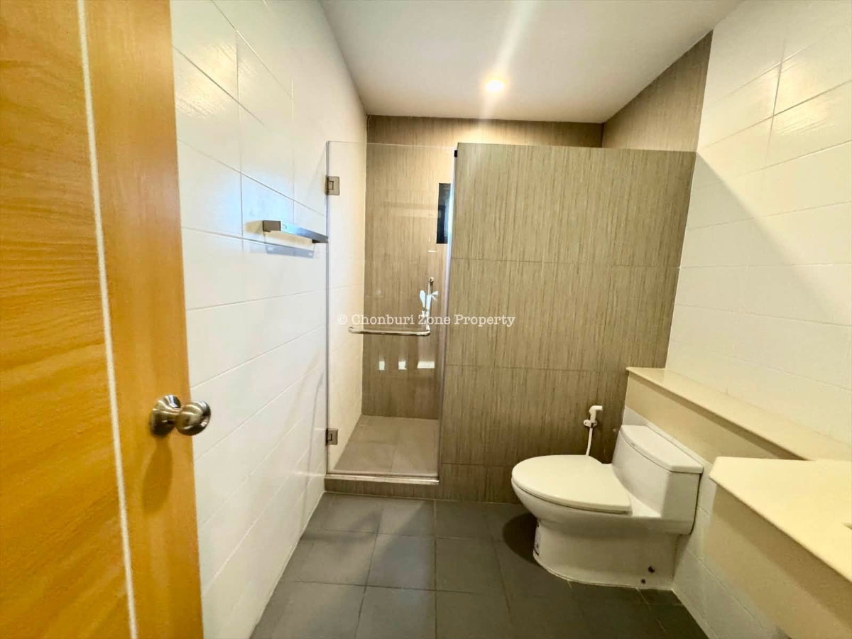 รูป ให้เช่าบ้านเดี่ยวสไตล์ญี่ปุ่นแท้ ม.ยูทาวน์ ใกล้ เจ ปาร์ค ศรีราชา - รูปที่ 6/34