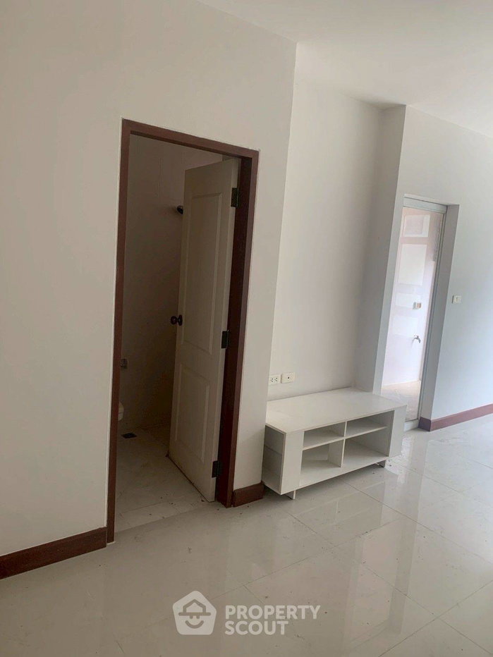 รูป คอนโด 1 ห้องนอน ใน Ease Ratchada Condominium ชั้น 7 เขตจันทรเกษม (ID 3116196) - รูปที่ 2/8