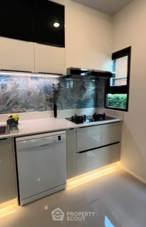 รูป บ้าน 4 ห้องนอนให้เช่า วิวัลดี บางนา บางแก้ว (215 ตร.ม.) (ID 3115521) - รูปที่ 10/17