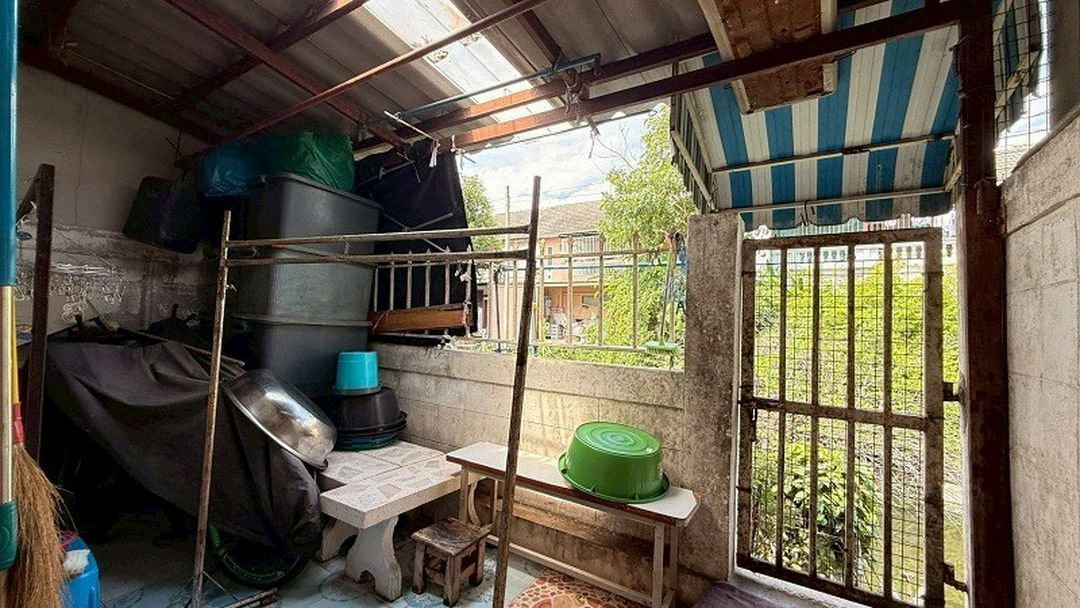 รูป #ขายบ้านหมู่บ้านแคนนาเฮ้าส์ ถนนบ้านกล้วย-ไทรน้อย นนทบุรี ขนาด 21ตรว 3ชั้น 3ห้องนอน 3 ห้องน้ำ - รูปที่ 10/11