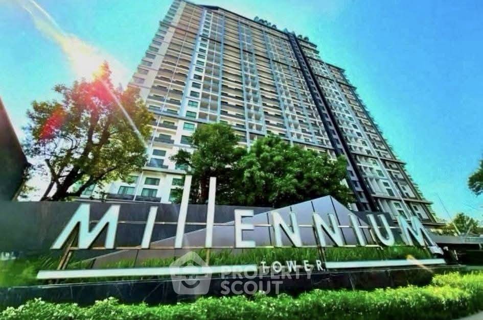 รูป คอนโด 2 ห้องนอน ให้เช่า ที่ Arcadia Millennium Tower ใกล้พัทยาใต้ (ID 3124721) - รูปที่ 2/8