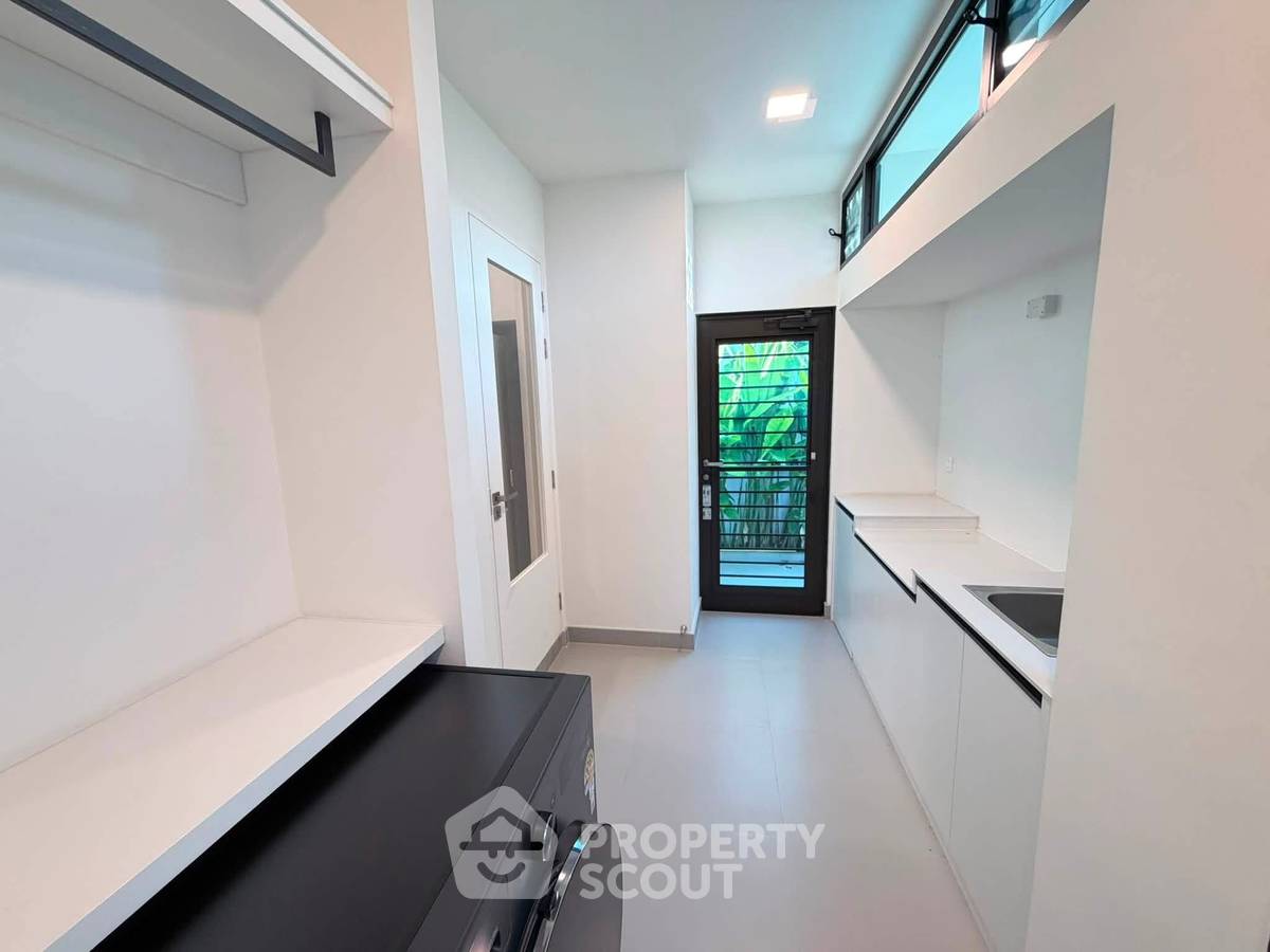 รูป บ้าน 4 ห้องนอน ให้เช่า ที่ แมนทานา บางนา กม.15 บางชะลอง บางพลี (ID 3121097) - รูปที่ 10/24