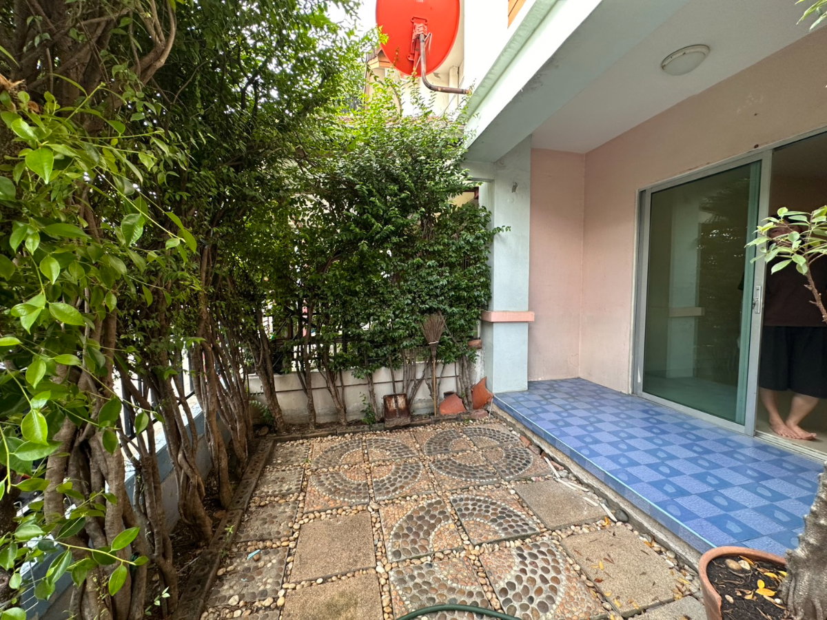 รูป บ้านเช่าราคาถูก ติดทางด่วนใกล้รถไฟฟ้า - รูปที่ 8/11