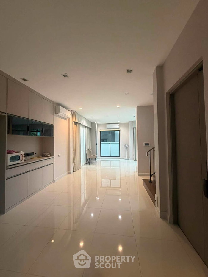 รูป บ้าน 3 ห้องนอน 232 ตร.ม. ในโครงการ Bangkok Boulevard Bangna - Srinakarin (ID 3126763) - รูปที่ 6/13