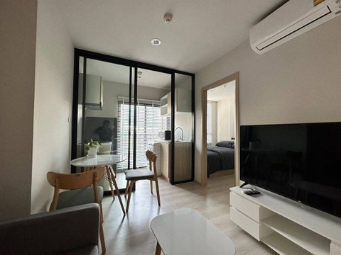 🔥🏙️ Beautiful unit, great location, attractive price! For Rent: Nue Noble Ngamwongwan 🏙️🔥