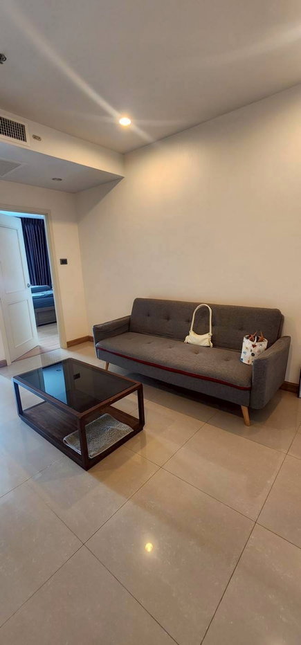 picture Selling with Tenant!! Supalai Wellington 2 - 4/17