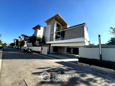 บ้านเดี่ยวให้เช่า : บ้าน 5 ห้องนอน ให้เช่า โครงการ Vive Krungthep Kreetha ใกล้ สะพานสูง (ID 3128478)