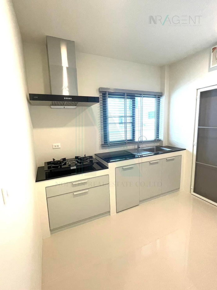 รูป ให้เช่าบ้านเดี่ยว 2 ชั้น เซนโทร บางนา 3 ห้องนอน 3 ห้องน้ำ - รูปที่ 4/8