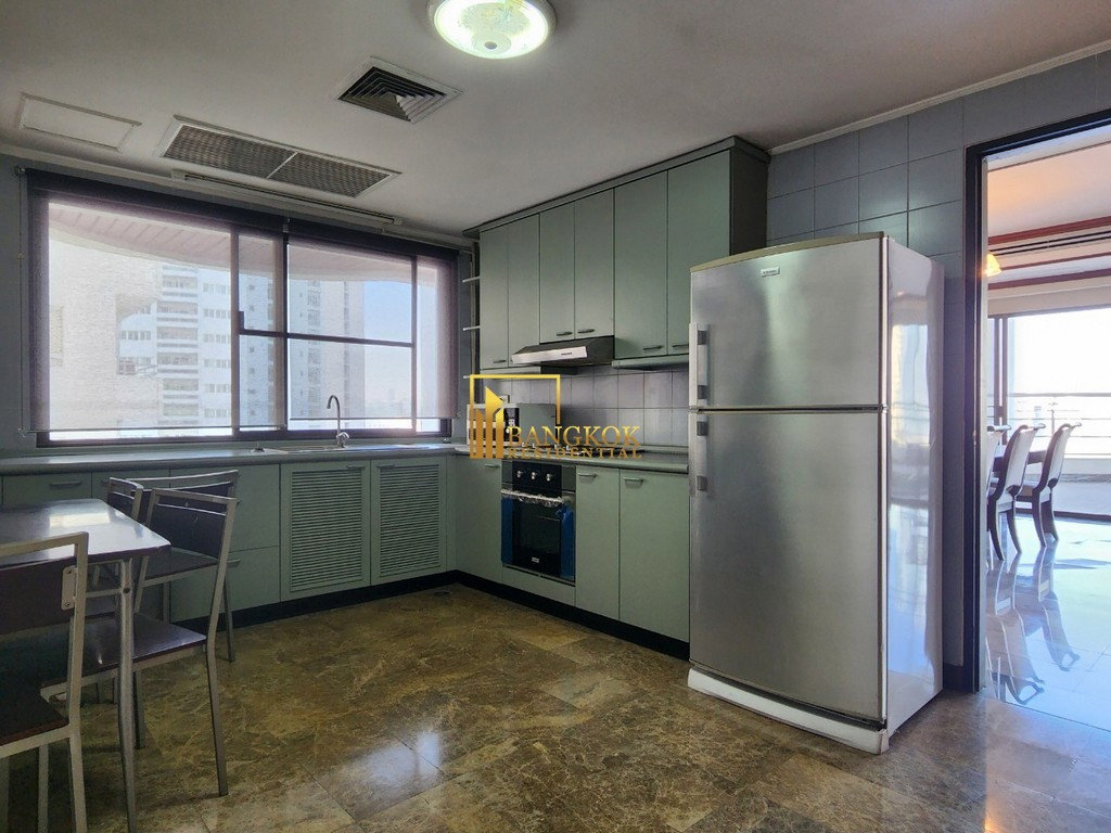 รูป Le Raffine 24 | 3 Bedroom Duplex Condo With Private Pool Area - BR15087CD - รูปที่ 8/44