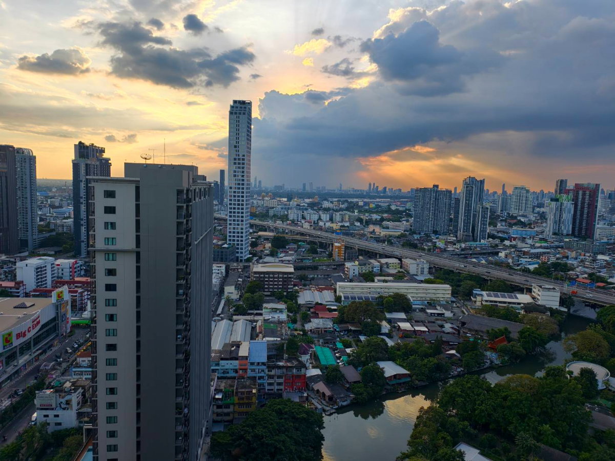 รูป The base sukhumvit 77 🎉🎉 1bed 30 sqm. Only 14,000 bath - รูปที่ 14/14