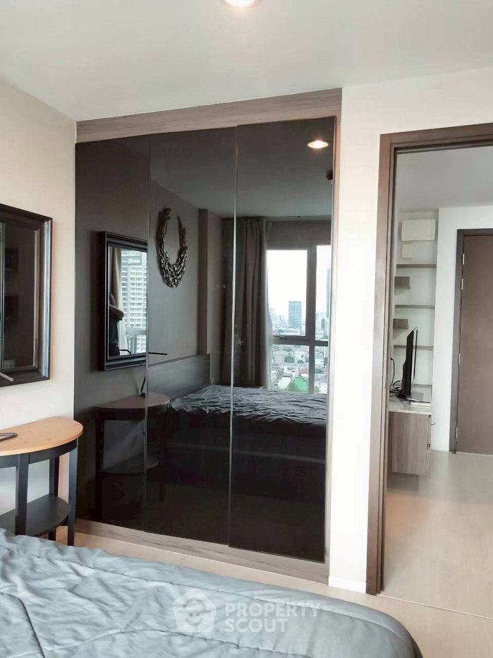 รูป คอนโด 1 ห้องนอน 35 ตร.ม. ที่ Rhythm Sathorn-Narathiwas ใกล้ BTS ช่องนนทรี (ID 2965268) - รูปที่ 2/7