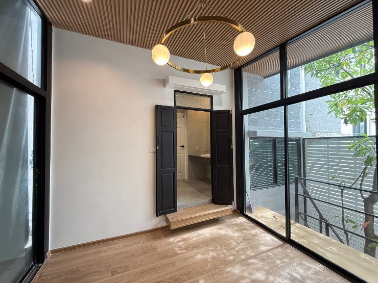 รูป Garage House ทาวน์โฮม 3 ชั้น สไตล์ไม่ซ้ำใคร - รูปที่ 24/33