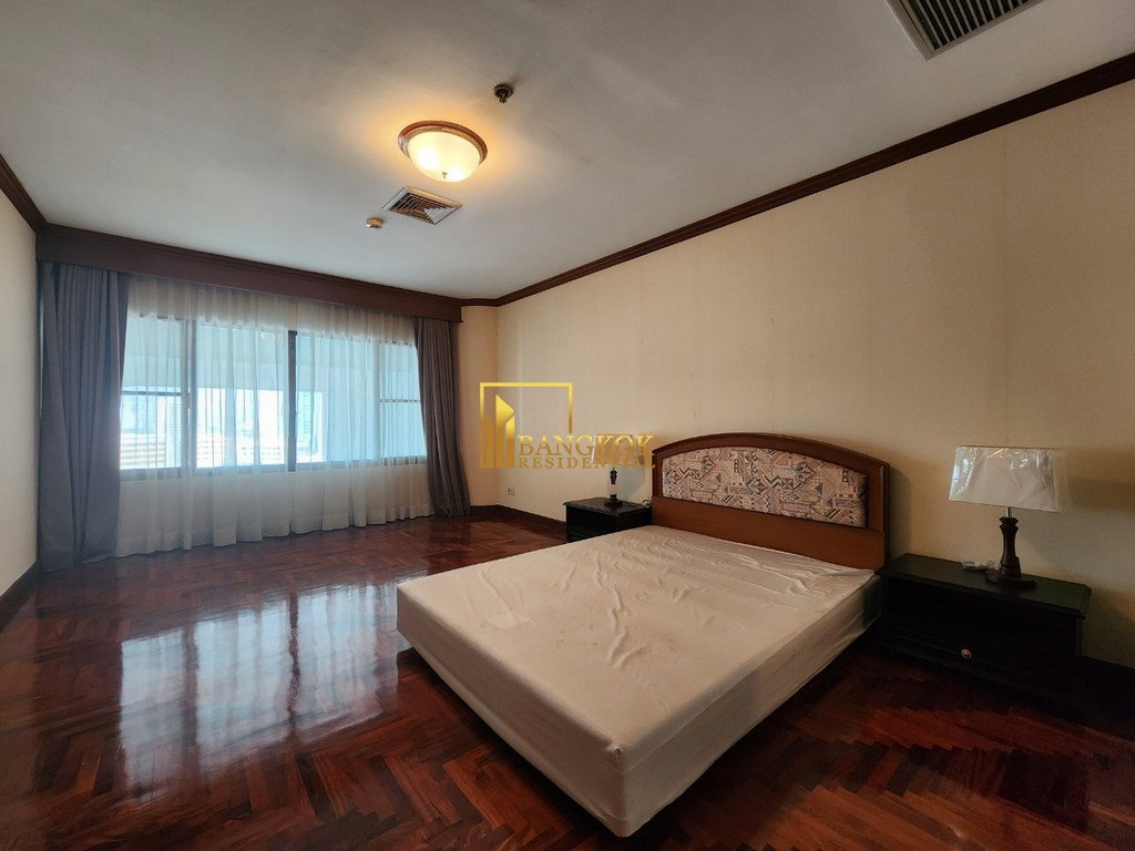 รูป Le Raffine 24 | 3 Bedroom Duplex Condo With Private Pool Area - BR15087CD - รูปที่ 14/44