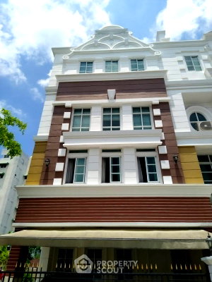 ทาวน์โฮม เซ็นทรัล พลาซ่า บางนา : ทาวน์โฮม 3 ห้องนอน ขาย Plus City Park สุขุมวิท 101/1 ใกล้บางจาก (ID 3125116)