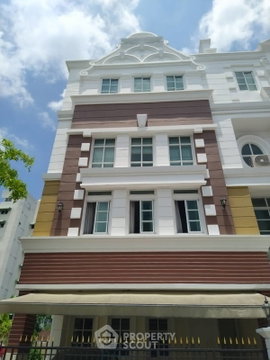ทาวน์โฮม 3 ห้องนอน ขาย Plus City Park สุขุมวิท 101/1 ใกล้บางจาก (ID 3125116)