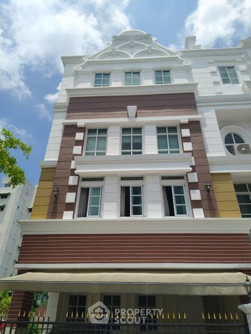 ขายทาวน์โฮม : ทาวน์โฮม 3 ห้องนอน ขาย Plus City Park สุขุมวิท 101/1 ใกล้บางจาก (ID 3125116)