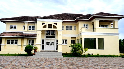 บ้านเดี่ยว สนามบินสุวรรณภูมิ : ขายด่วน! บ้านใหญ่สวยมาก354 ตร.ว. หน้าทะเลสาบ กฤษดานคร 30 เทพารักษ์ แปลงหายาก!