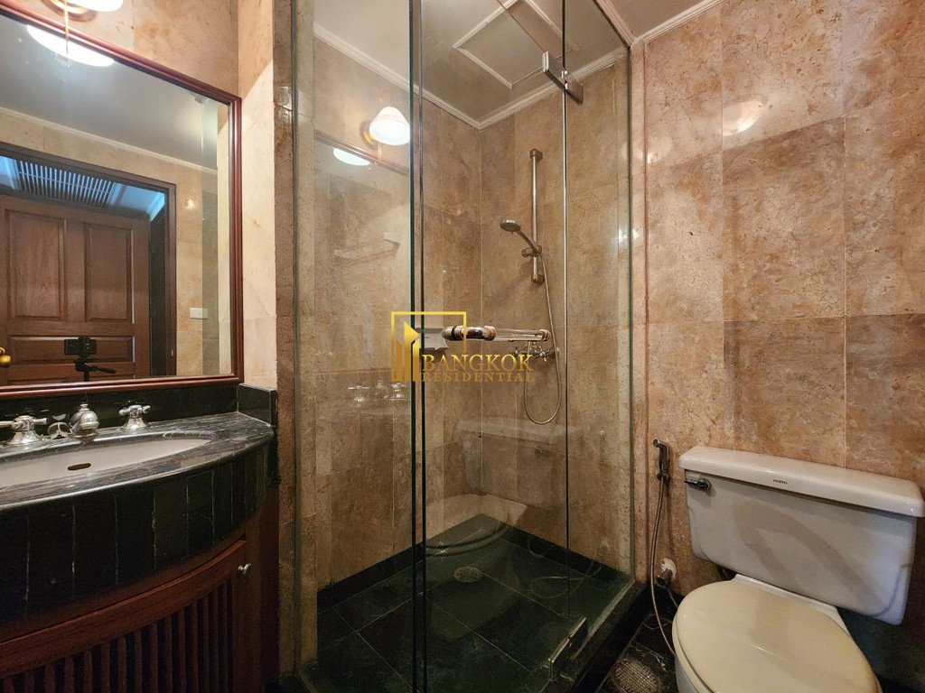 รูป Le Raffine 24 | 3 Bedroom Duplex Condo With Private Pool Area - BR15087CD - รูปที่ 22/44
