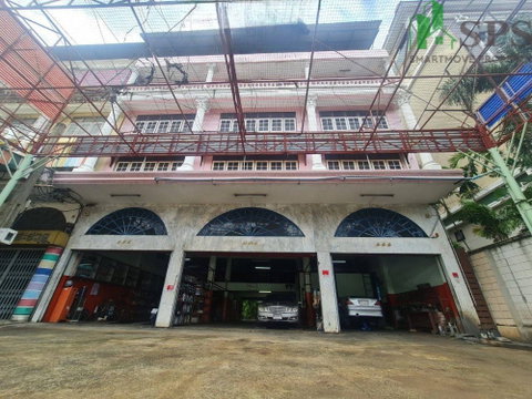 For Rent Commercial Building on Srinakarin Road, near the Yellow Line BTS (SPSAD4108)