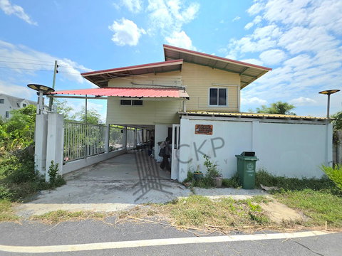Two-story house for sale on a 99 sq.wa. Spacious and practical, ideal for families seeking a home with surrounding land. | 93388