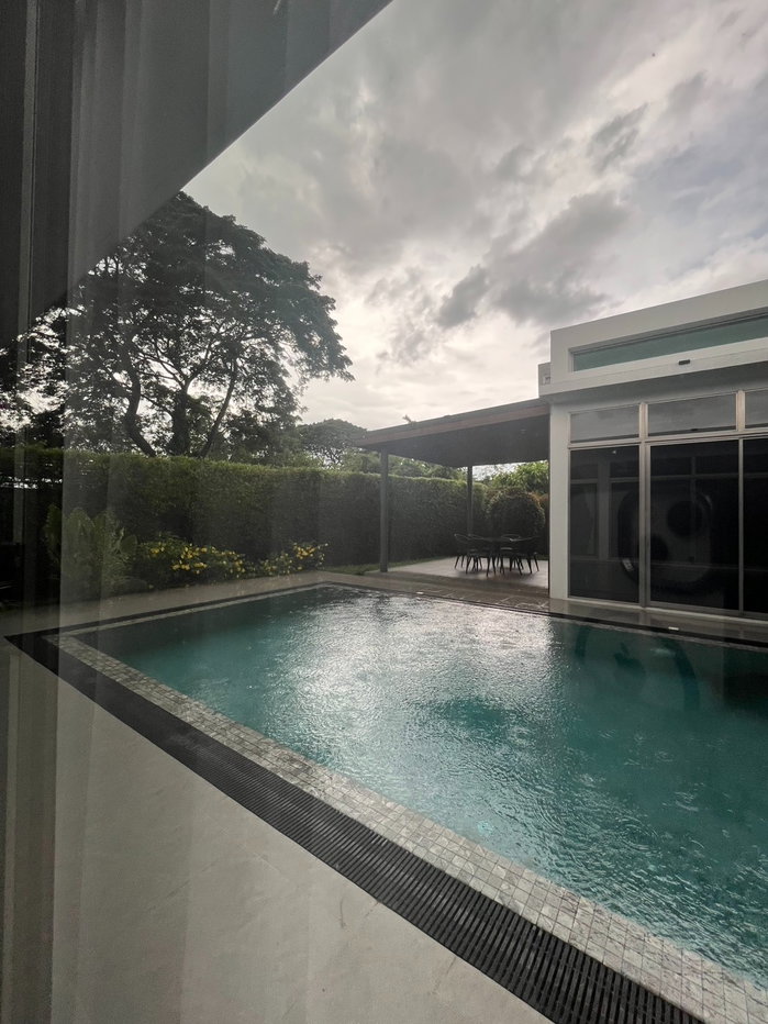 รูป 🏡✨ พูลวิลล่าชั้นเดียวสุดหรู ในโครงการคุณภาพ ใกล้สนามบินและโรงเรียนนานาชาติ #เชียงใหม่ ราคาเพียง 110,000 บาท/เดือน ✨  #AHD-V0136 - รูปที่ 13/35