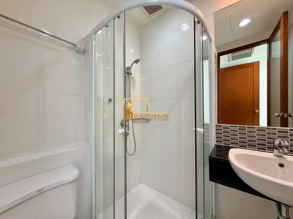 รูป Charming 3 Bedroom Apartment For Rent in Phrom Phong Area - BR0071AP - รูปที่ 28/47