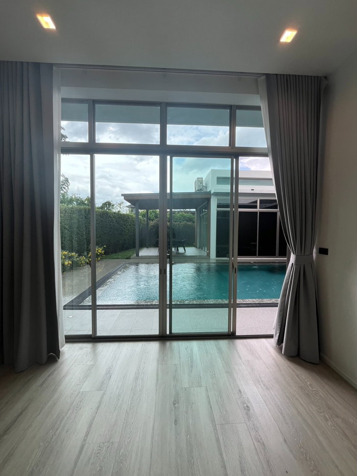 รูป 🏡✨ พูลวิลล่าชั้นเดียวสุดหรู ในโครงการคุณภาพ ใกล้สนามบินและโรงเรียนนานาชาติ #เชียงใหม่ ราคาเพียง 110,000 บาท/เดือน ✨  #AHD-V0136 - รูปที่ 9/35