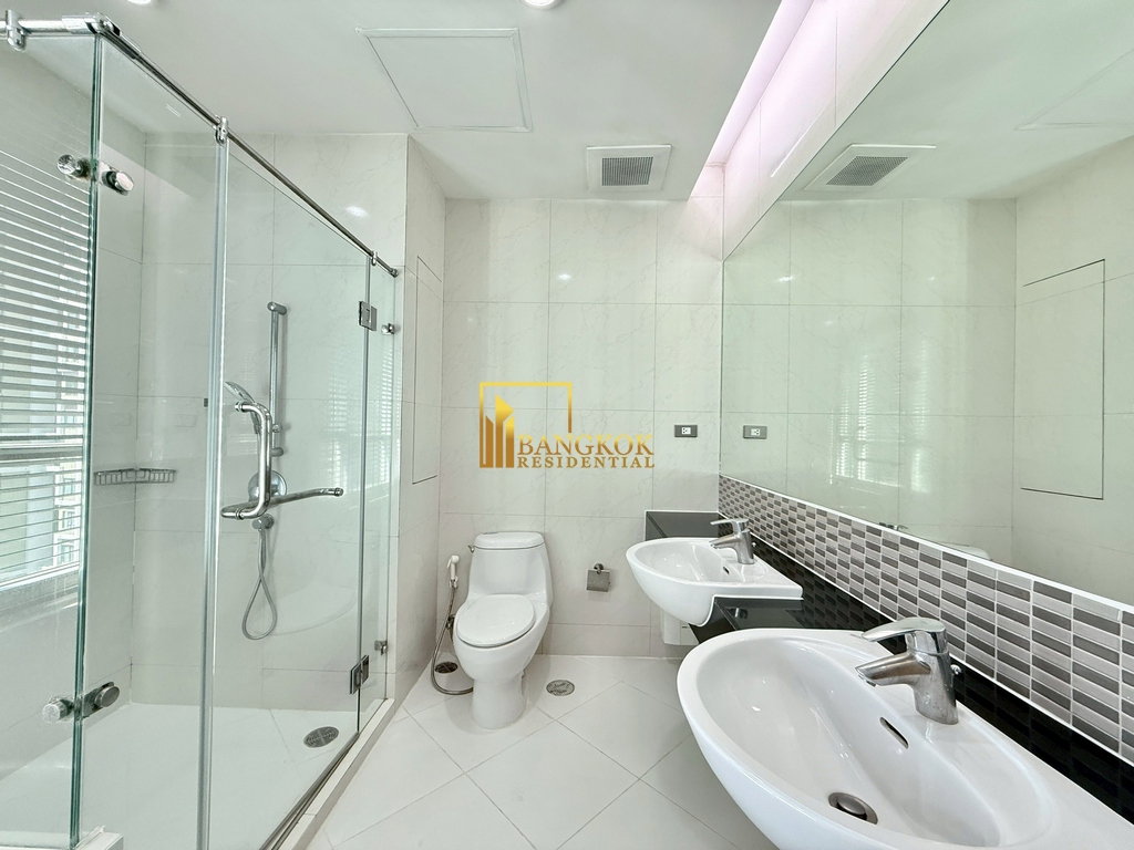 รูป Charming 3 Bedroom Apartment For Rent in Phrom Phong Area - BR0071AP - รูปที่ 17/47
