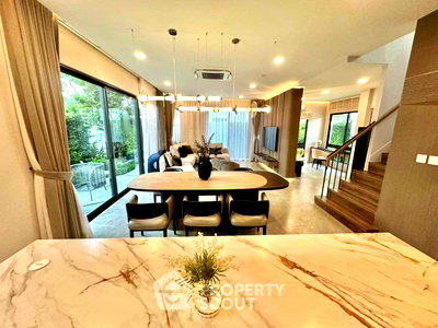 เช่าบ้านเดี่ยว มาร์เก็ต วิลเลจ สุวรรณภูมิ : บ้าน 4 ห้องนอน ให้เช่า โครงการ Mantana Bangna Km.15 บางช้าง (ID 3128466)