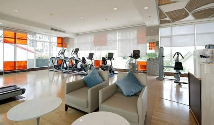 picture Selling with Tenant!! Supalai Wellington 2 - 10/17