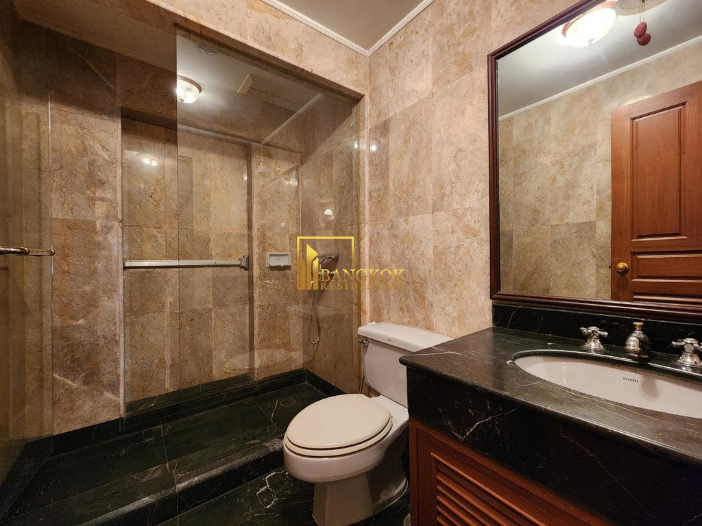 รูป Le Raffine 24 | 3 Bedroom Duplex Condo With Private Pool Area - BR15087CD - รูปที่ 20/44