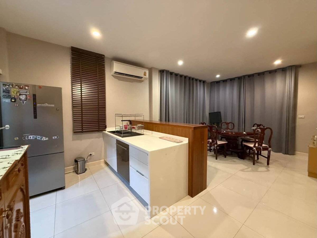 รูป บ้านให้เช่า 3 ห้องนอน The City สุขุมวิท-บางนา ใกล้ BTS บางนา (ID 3128481) - รูปที่ 13/13