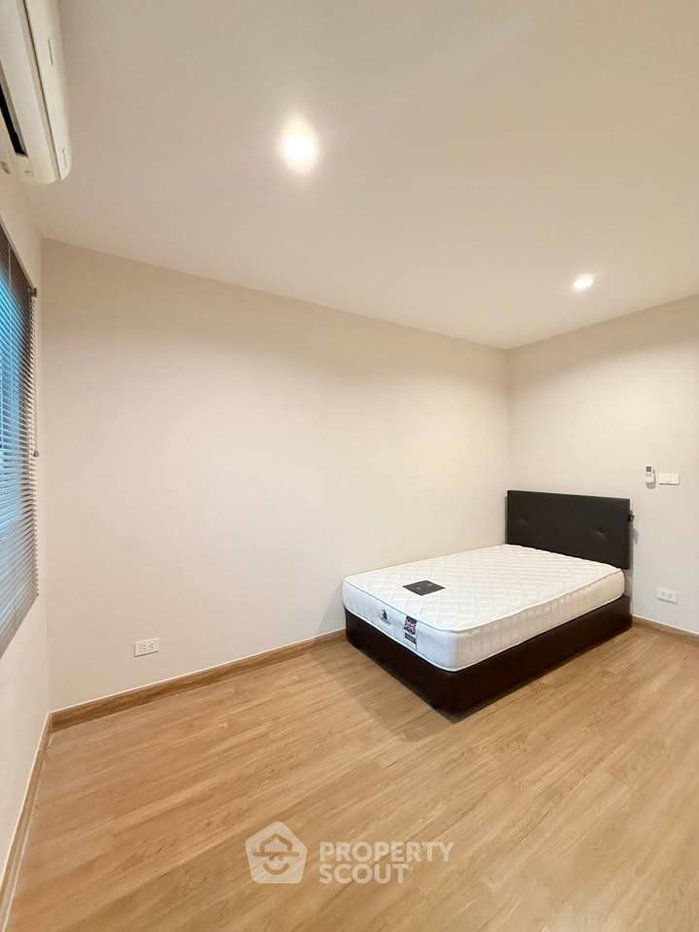 รูป คอนโด 2 ห้องนอน ชั้นสูง 103 เซ็นทรัล คอนโดมิเนียม ใกล้ชัยสถาน (ID 3127268) - รูปที่ 2/15