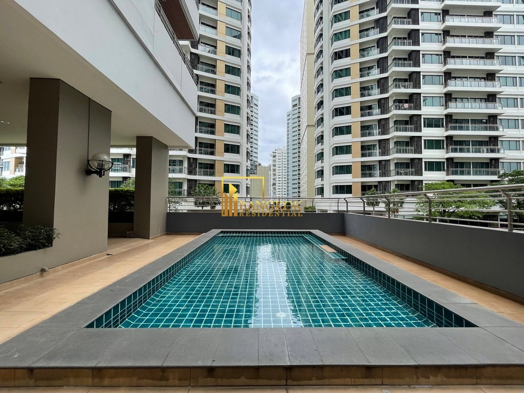รูป Charming 3 Bedroom Apartment For Rent in Phrom Phong Area - BR0071AP - รูปที่ 34/47