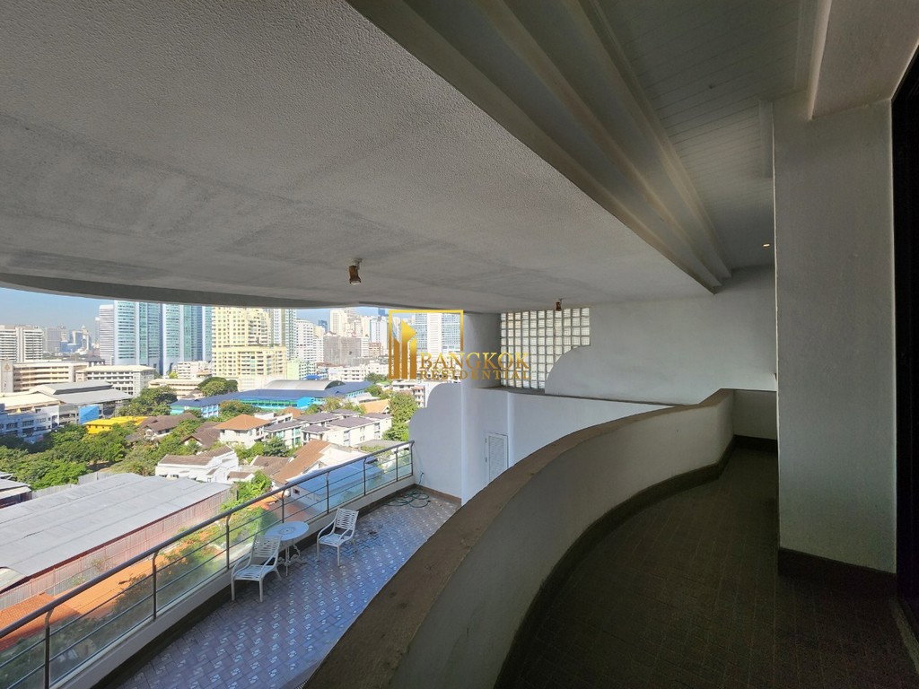รูป Le Raffine 24 | 3 Bedroom Duplex Condo With Private Pool Area - BR15087CD - รูปที่ 29/44