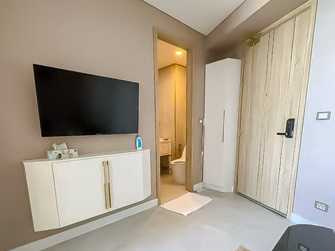 Copacabana Beach Jomtien Condo for Sale 1 Bedroom High Floor