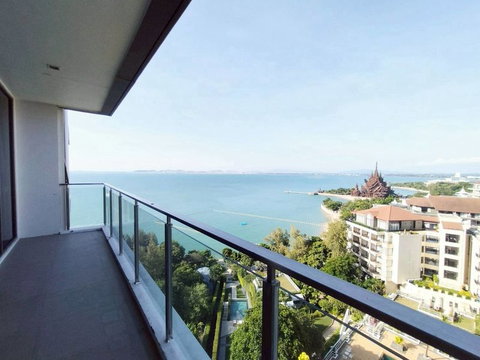 Baan Plai Haad Wongamat 1 Bedroom Sea View Condo for Rent
