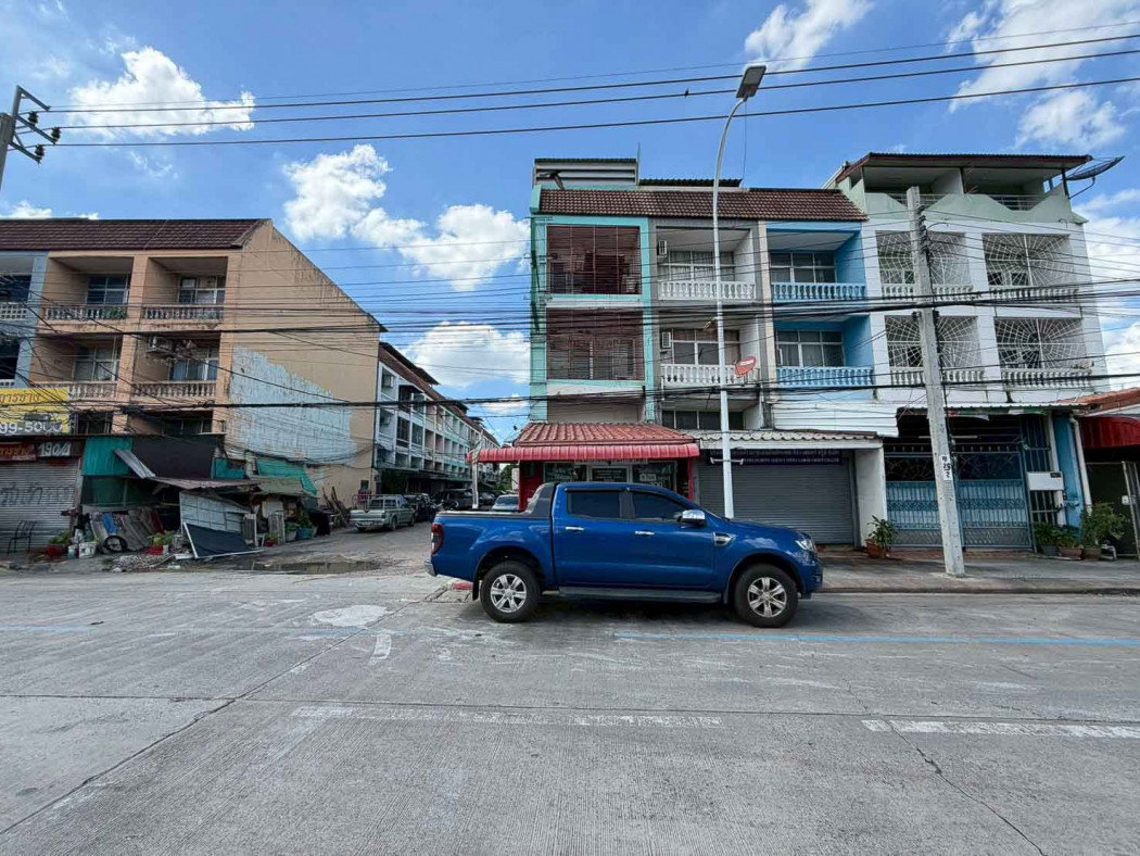 รูป ขายตึกแถว 3.5 ชั้น ห้องมุม ติด ถ.บางศรีเมือง ใกล้ท่าน้ำบางศรีเมือง ทำเลชุมชน นนทบุรี 20 ตรว - รูปที่ 1/12