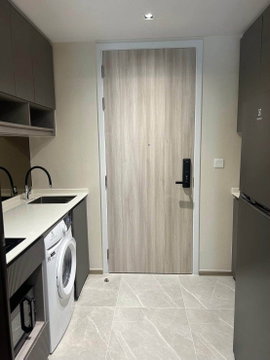 For rent Condo Chapter Thonglor LineID : @Rizzestate