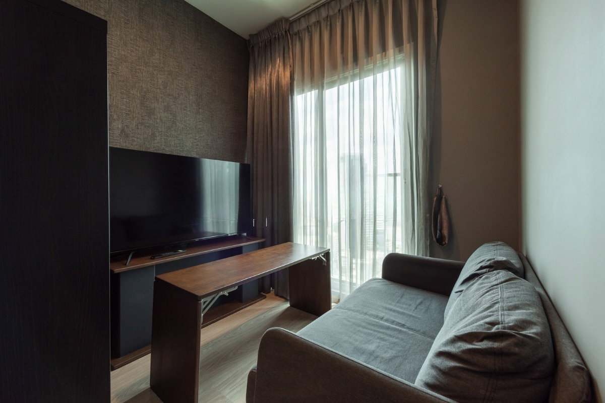 picture Code: 26KJ3946  for rent Noble Revolve Ratchada 🔥🔥 Line ID: @kjcondo (with @)🔥🔥 - 3/9