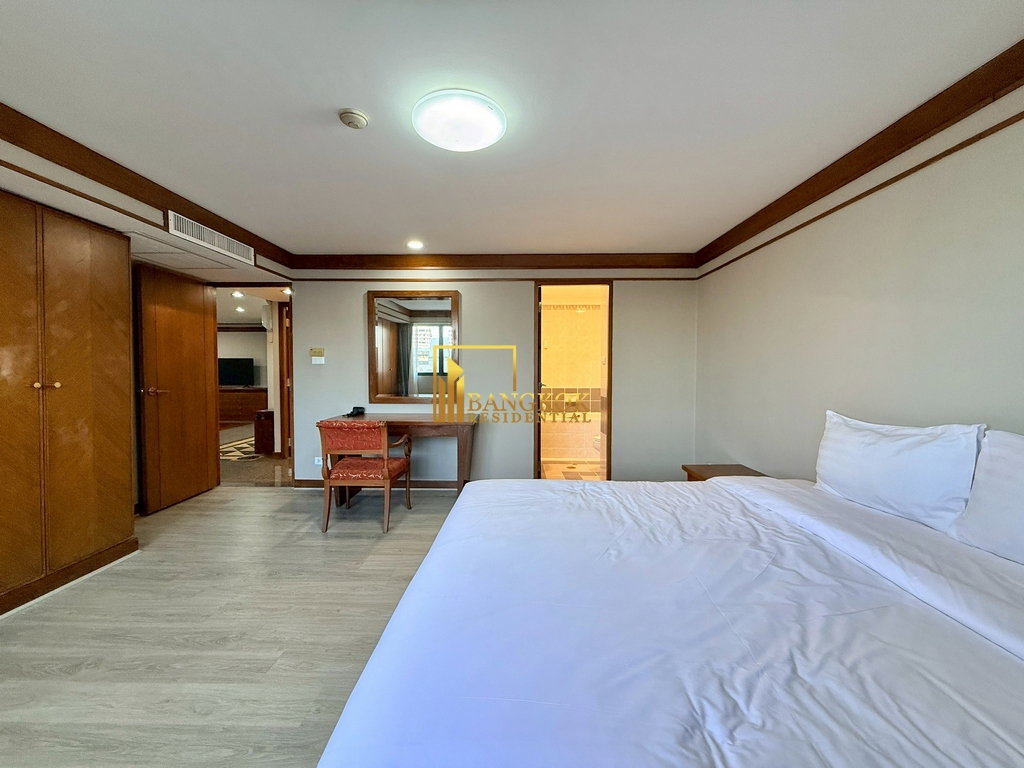 picture United Tower | Spacious 2 Bedroom Condo For Rent in Thonglor - BR61470CD - 10/30