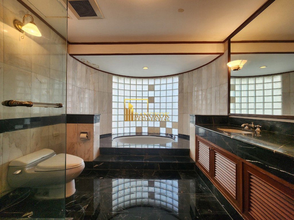 รูป Le Raffine 24 | 3 Bedroom Duplex Condo With Private Pool Area - BR15087CD - รูปที่ 27/44