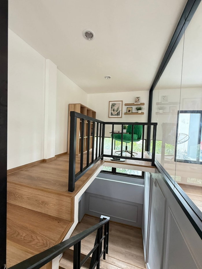 รูป Garage House ทาวน์โฮม 3 ชั้น สไตล์ไม่ซ้ำใคร - รูปที่ 28/33