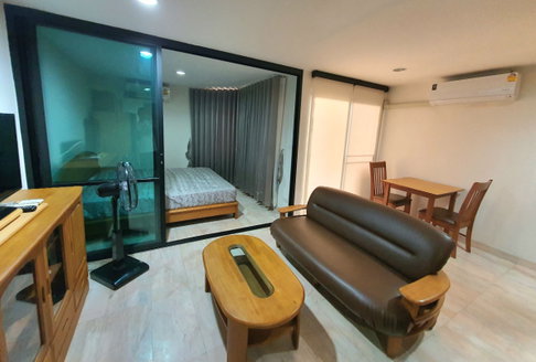 🏙️✨ FOR RENT: The Prime Suites — COMFORTABLE MODERN LIVING IN PRIME BANGKOK LOCATION!  💰 Rental Price: 15,000 THB/month