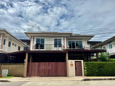 ให้เช่าบ้านเดี่ยว 2 ชั้น Passorn Prestige Pattanakarn เฟอร์นิเจอร์ Built-in ทั้งหลัง พร้อมโซลาร์เซลล์และลิฟต์บันได ใกล้เอกมัย ทองหล่อ พระราม 9